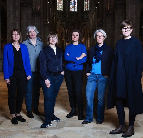 Gruppenbild Projektteam "DonnaStage": Eva-Maria Kienast, Veronika Kitzmüller, Karin Imlinger-Bauer, Martina Gelsinger, Anna Minta und Martina Resch. 