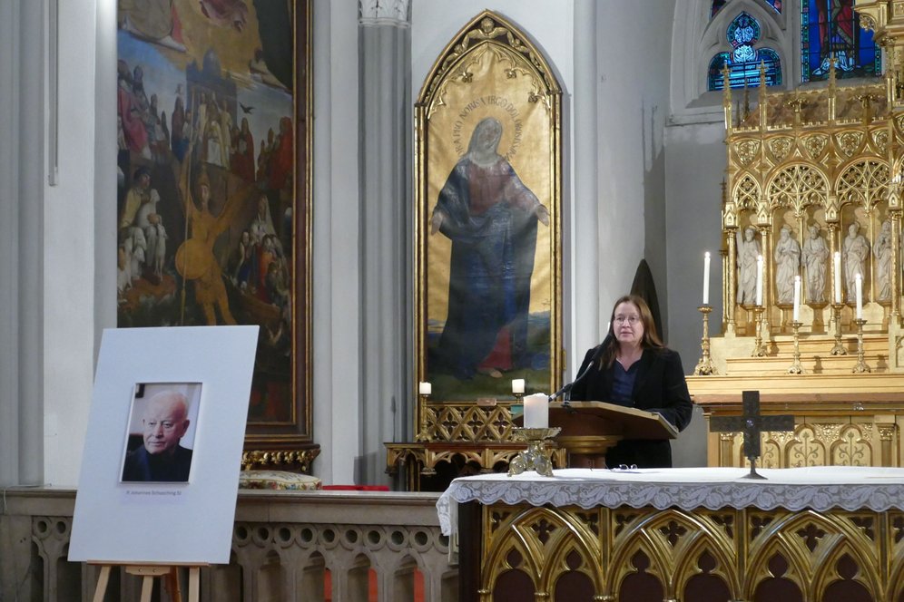 Rede von Ass.-Prof. Dr. Katja Winkler in der Maximiliankirche.