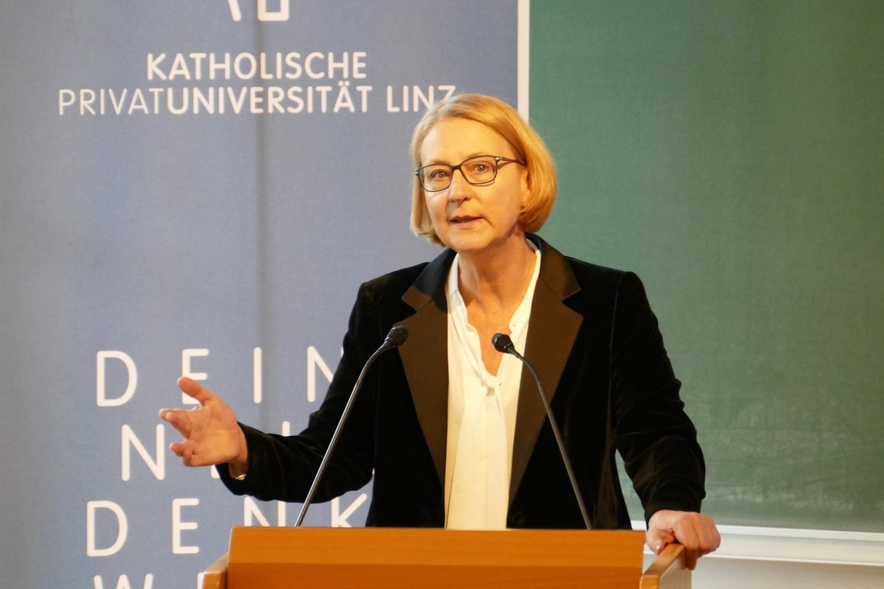 Univ.-Prof. Dr. Ilaria Hoppe, KU Linz.