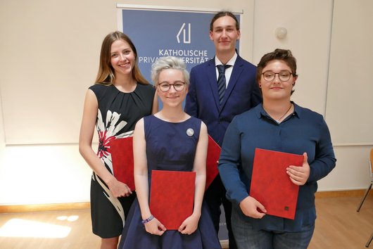 Die KUL-PreisträgerInnen von li: Mira Weissengruber, Hannah Pale, Pius Huber, Leonie Wiener.