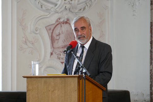 Prof. Dr. Werner Thiede, Professor für Systematische Theologie an der Universität Erlangen-Nürnberg.