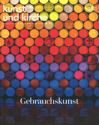 Cover der Zeitschrift kunst und kirche 4/2021 unter Verwendung eines Ausschnitts von Susanne Wagner, Neugestaltung Turmkapelle, St. Maria Ramersdorf, München, 2021 (Foto: Achim Bunz).
