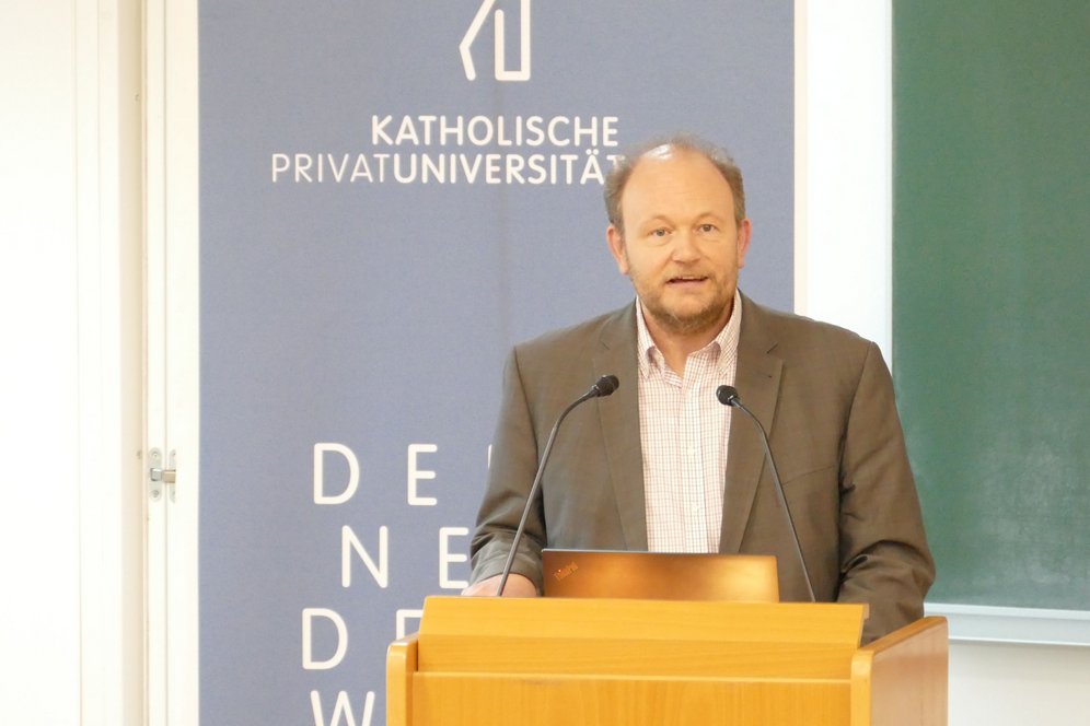 Prof. Dr. Klaus von Stosch (Universität Bonn).