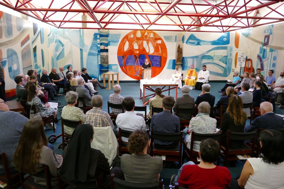 Eröffnung des akademischen Studienjahres 2026/27. Foto: KU Linz/Hermine Eder. Gottesdienst in der Kapelle des Priesterseminars.
