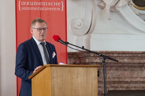 Rektor Univ.-Prof. Dr. Christoph Niemand. Foto: Diözese Linz/Kraml. Rektor Univ.-Prof. Dr. Christoph Niemand.