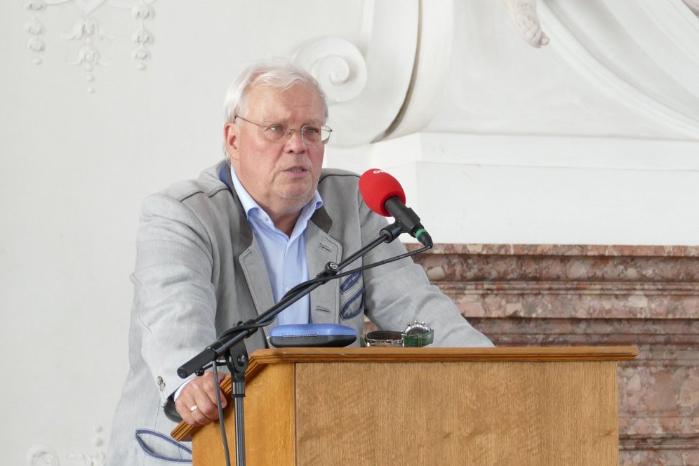 Christian Wehrschütz referiert bei der 25. Ökumenischen Sommerakademie.