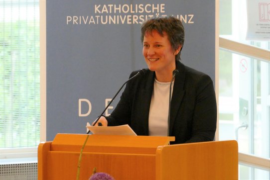 Univ.-Prof.in Dr.in Klara-Antonia Csiszar 