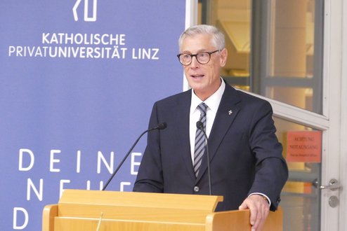 Eröffnung des akademischen Studienjahres 2025/26. Foto: KU Linz / Hermine Eder. Univ.-Prof. Dr. Ewald Volgger OT.