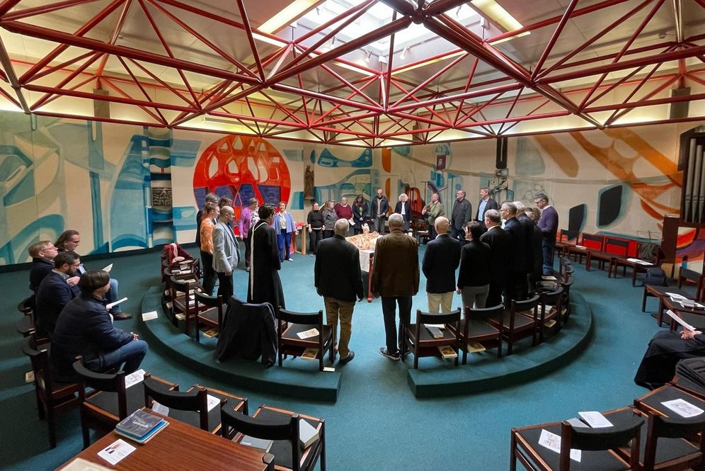 In der Kapelle des Priesterseminars: Die Liturgiesprache. Fachtagung an der KU Linz.