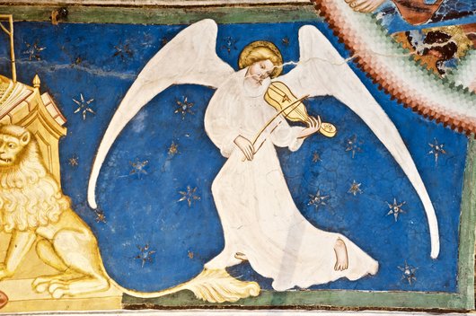 Titelbild. Musizierender Engel, Bozen: St. Martin in Kampill, um 1410. © Leo Andergassen.