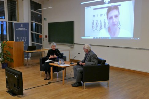 Diskussion über die Bedeutung des Namens in Judentum und Gedenkkultur. © KU Linz/Eder
