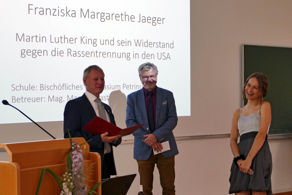 Anerkennungspreis im Fachbereich Theologie: Franziska Jaeger (Bischöfliches Gymnasium Petrinum Linz). (c) KU Linz/Dullinger