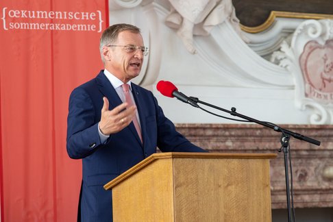 Landeshauptmann Mag. Thomas Stelzer spricht Begrüßungsworte. Foto: Diözese Linz/Kraml. Landeshauptmann Mag. Thomas Stelzer spricht Begrüßungsworte.