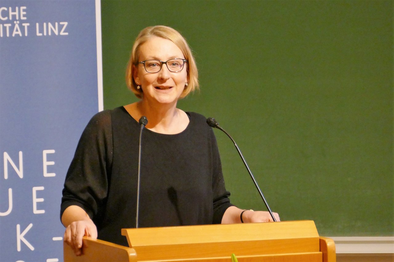 Univ.-Prof.in Dr.in Ilaria Hoppe, Professorin für Kunst in gegenwärtigen Kontexten und Medien/KU Linz.