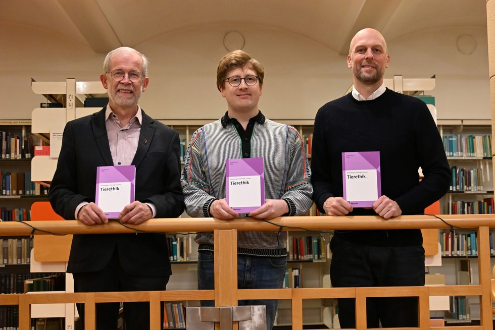 Vorstellung des neuen Lehr- und Studienbuches zur Tierethik. Foto: privat.