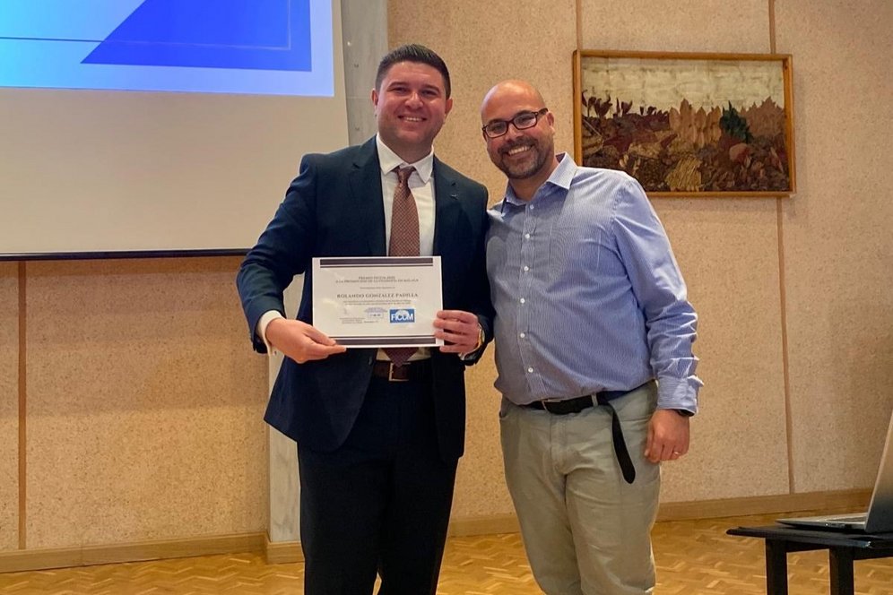 Erasmus+ Teaching Mobility. Bildnachweis: privat. Von links: Ass.-Prof. Dr. Rolando González Padilla (KU Linz), Prof. Dr. Alejandro Rojas (Universität Málaga).
